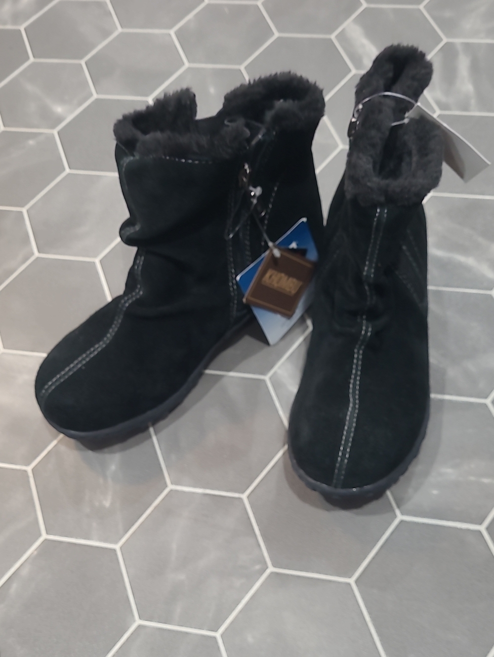 Khombu Black Faux-Suede Fleece-Lined Ankle Boots